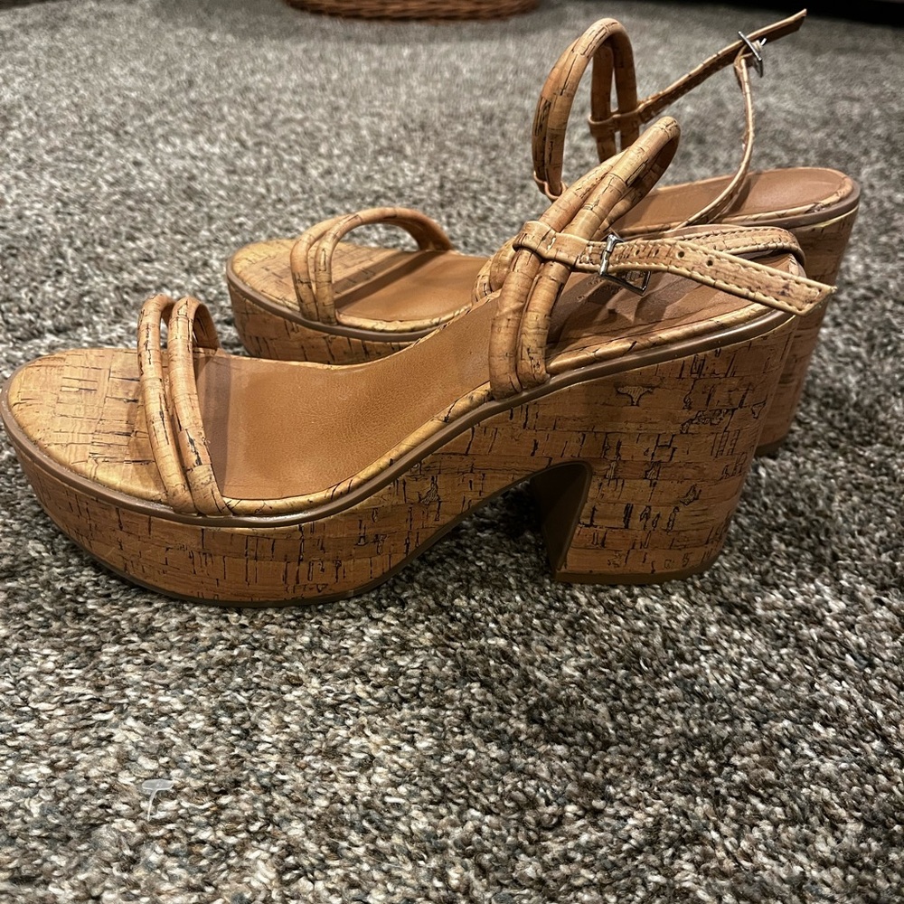 Universal Thread Cork Platform Sandals - image 3